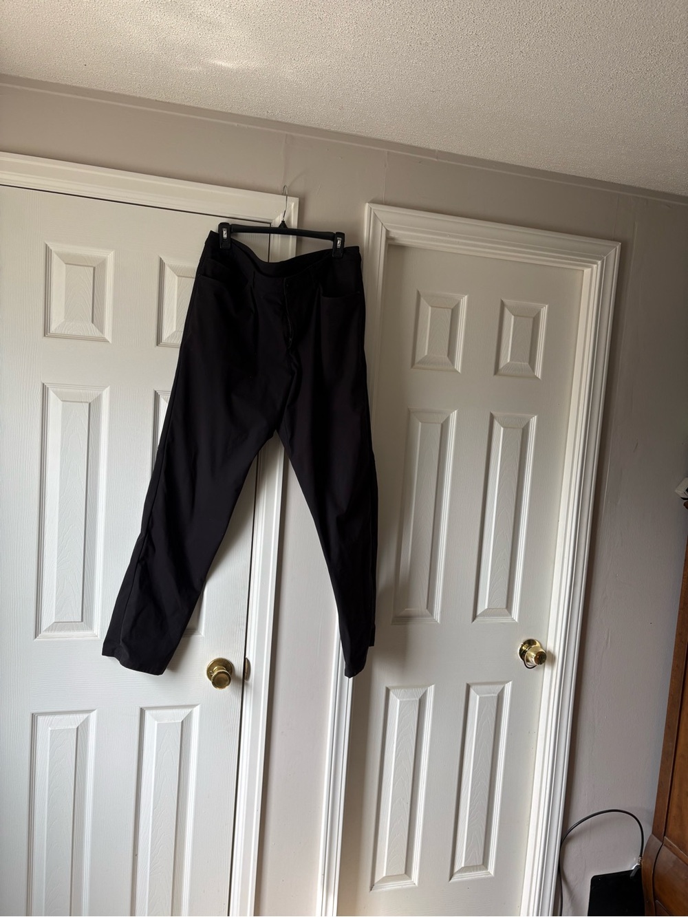 lululemon athletica Men's Black Chino-Style Stretch Pants